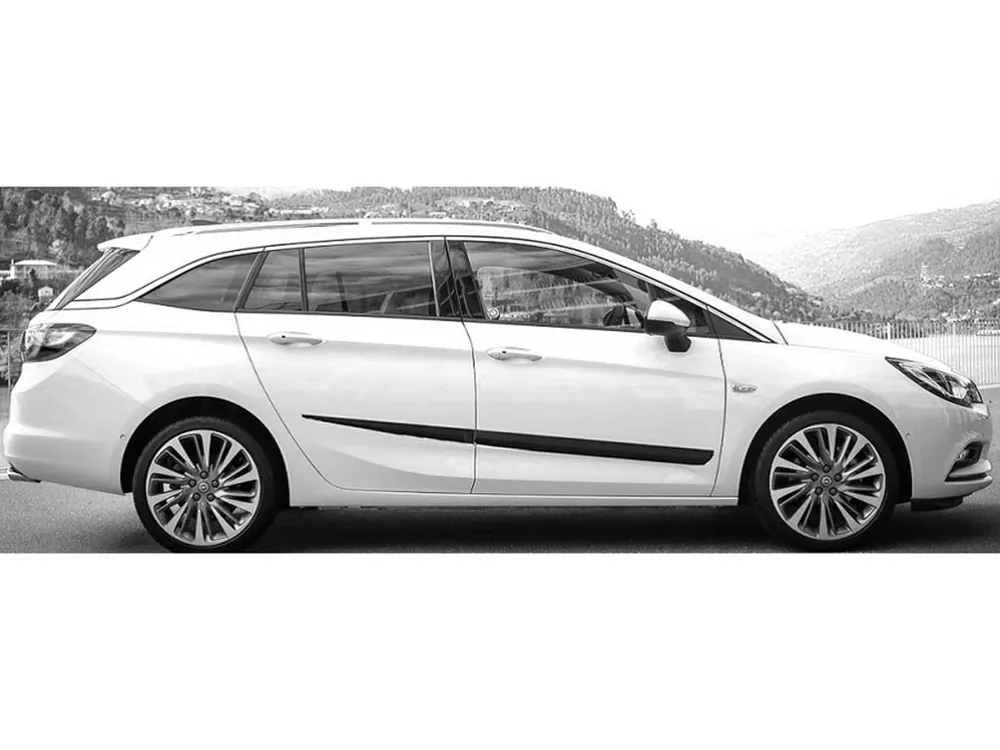 Boční lišty dveří Opel Astra K Sports Tourer 2016-2021 Víkendová Akce