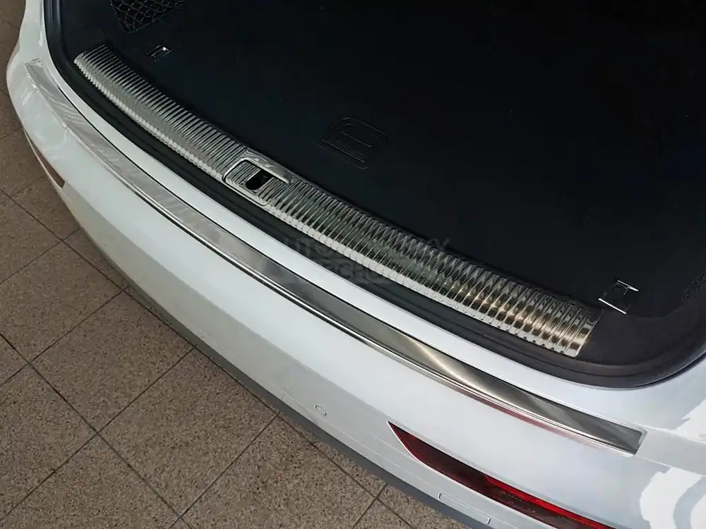 Časově Omezené Kryt prahu pátých dveří Audi Q5 II 2017-2024 • nerez • AVISA