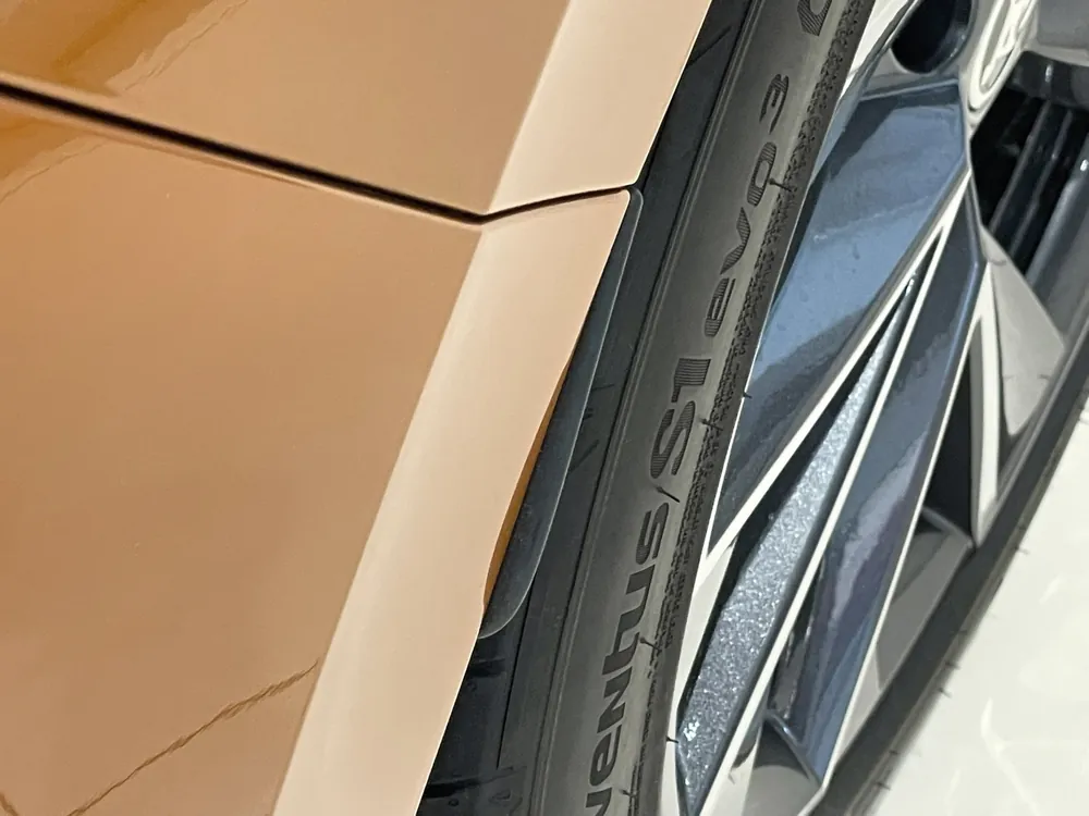 Tovární Cena Škoda Enyaq iV, Elroq-Plastový nástavek zadního blatníku original - pravý