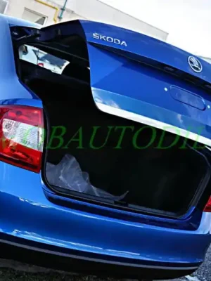 Top Prodej Škoda Rapid-Nerez spodní lišta pátých dveří OMTEC - chromová
