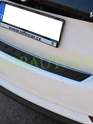 Škoda Rapid Spaceback-Ochranný kryt zadního nárazníku - černý Jen Po Omezenou Doba