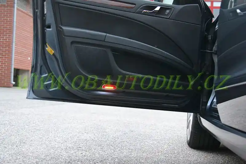 Kup Teď Škoda Superb II-Mega power LED světla do předních dveří - červené