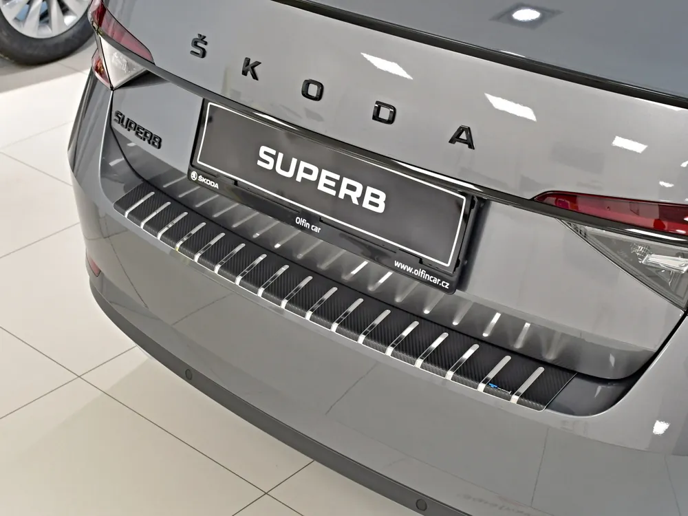Sezónní Sleva Škoda Superb III sedan-Kryt zadního nárazníku nerez/karbon ALU FROST - větší