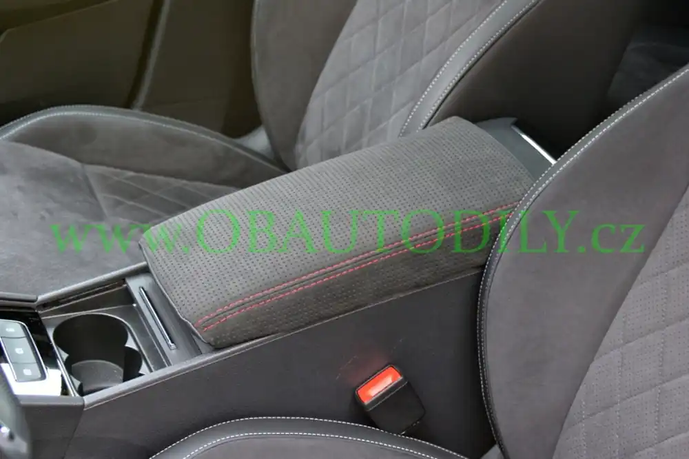 Škoda Superb III-Potah loketní opěrky alcantara Jumbo Box - červené prošití Zlevněný