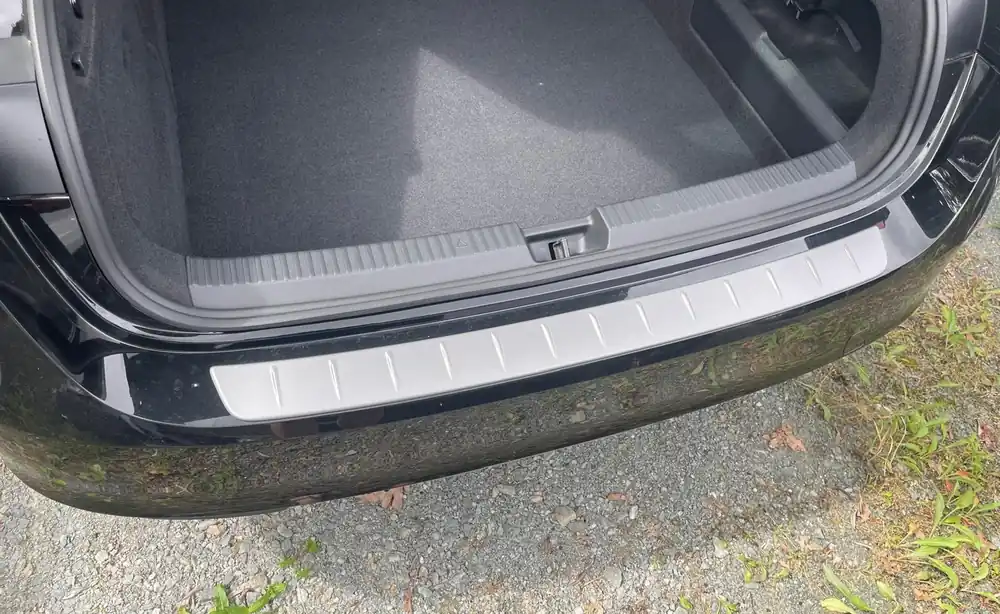 Škoda Superb IV sedan-Kryt zadního nárazníku original - stříbrný Ihned K Objednání