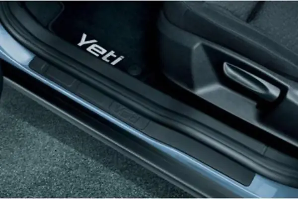 Poslední Šance Škoda Yeti-Dekorativní prahové lišty ŠKODA original - černé