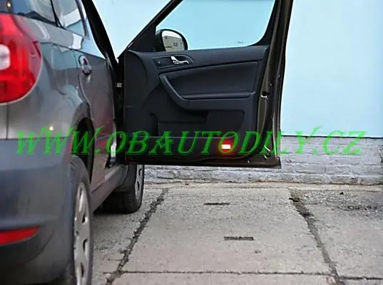 Ihned K Objednání Škoda Yeti-Power LED bezpečnostní osvětlení předních dveří - červené